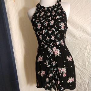 Black floral romper junior's size small